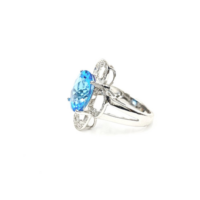 14 Karat White Gold Clover Blue Topaz and Diamond Ring